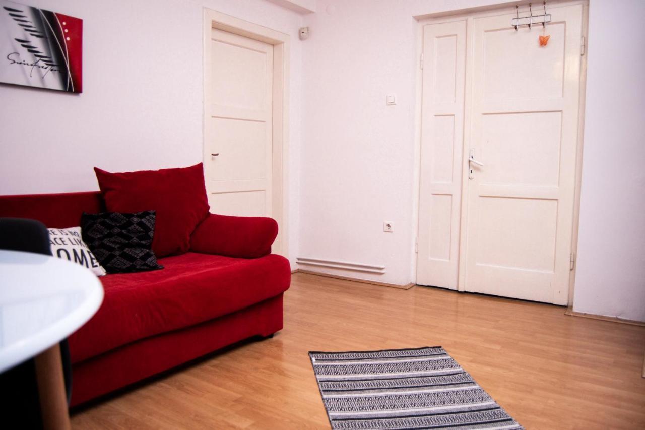 Butterfly Apartment-Hidden Gem In The Heart Of Тиргу-Муреш Екстер'єр фото