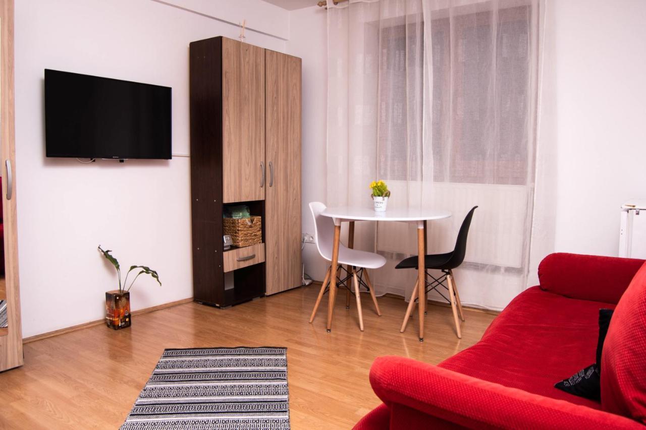 Butterfly Apartment-Hidden Gem In The Heart Of Тиргу-Муреш Екстер'єр фото